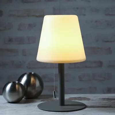 Produktbild von LED Garten Tischlampe - H: 30cm - 2 Lichtstufen u. RGB Farbwechsel - wiederaufladbar - weiß/grau