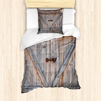 Zdjęcie produktu dla ABAKUHAUS Rustykalny zestaw pościeli, stara drewniana brama garażowa – amerykański styl wiejski – grafika w stylu farmy, 135 x 200 cm + 80 x 80 cm, jasnobrązowy i szary