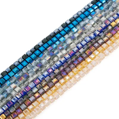 Produktbild von 10 Stränge, 4 mm, facettierte Glasperlen in Kubusform – Glasperlen – für Schmuckherstellung – Armbänder – Ketten – Ohrringe – 10 Farben – Glasperlen
