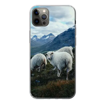 Produktbild von MuchoWow® Handyhülle Schutzhülle Hülle für iPhone 13 Pro Max Schafe - Natur - Berge Silikon Softcase Handy Hülle - Mobiltelefon