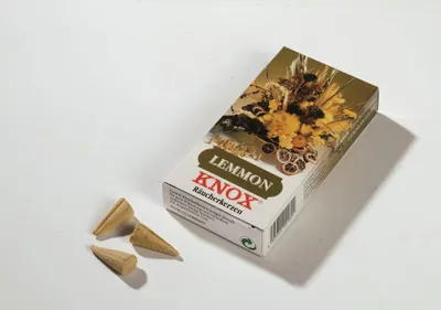 Zdjęcie produktu dla Akcesoria kadzidełka świece miód leśny WxDxH= 6,5x2x12,5cm NOWOŚĆ