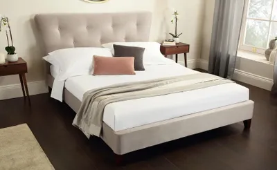 Produktbild von Chesterfield Hotel Doppel Leder Bett Schlafzimmer Polster Luxus Betten 160x200cm