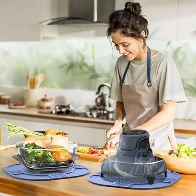 Produktbild von Silikonmatte für Fritteuse | Unterlage für Heißluftfritteuse - Schutz für Küchenarbeitsplatte beim Kochen und Backen