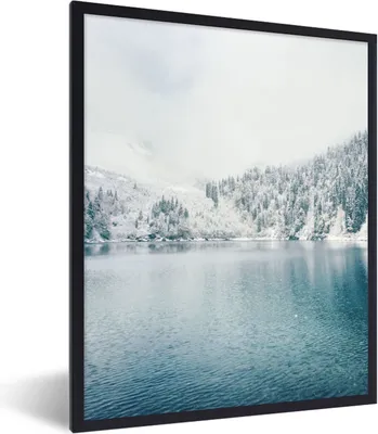 Produktbild von MuchoWow® Gerahmtes Poster Winter - Wasser - Schnee 60x80 cm - Poster mit Schwarzem Bilderrahmen Wandposter Rahmen Foto Bilder - Premium - Wanddeko Wohnzimmer