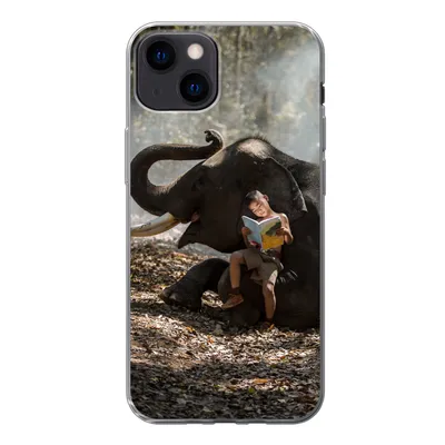 Produktbild von MuchoWow® Handyhülle Schutzhülle Hülle für iPhone 13 Elefant - Junge - Buch - Wald - Tiere - Natur Silikon Softcase Handy Hülle - Karteninhaber