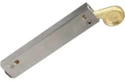 Obrázok produktu pre AUTOMATICKÁ ZÁVORA PRE DVOJKRÍDLOVÉ BRÁNY, rozmery 30 x 15 x 180 (v) mm