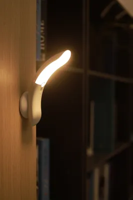 Produktbild von LED dimmbar Nachtlicht Schranklicht Leselicht 2000mAh Akku mit Bewegungsmelder