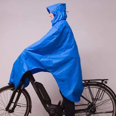 Produktbild von Famanu Regenponcho für Fahrräder - Wasserdicht, Atmungsaktiv, Multifunktional