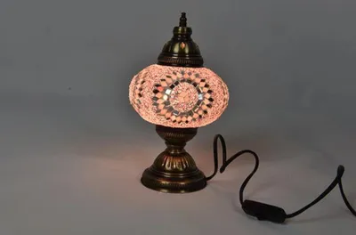 Produktbild von Handgemachte türkische Tischlampe Rose in Rosa – Orientalische Stimmungsbeleuchtung für Nachtisch und Dekoration