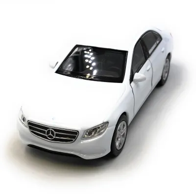 Obrázok produktu pre Onwomania model auta Mercedes Benz E400 E-Class Saloon White car scale 1:34-39