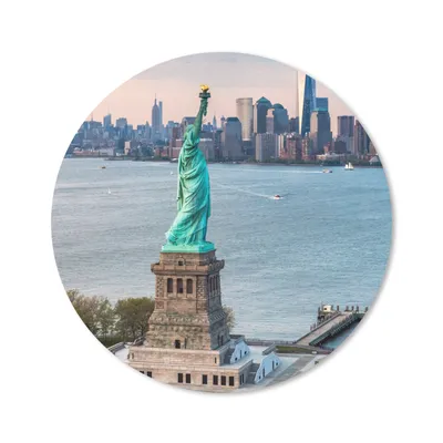 Produktbild von MuchoWow® Mauspad Mousepad Freiheitsstatue mit der Skyline von New York 50x50 cm - Mousepads - Maus Mat - Pad - Mausunterlage - Vinyl