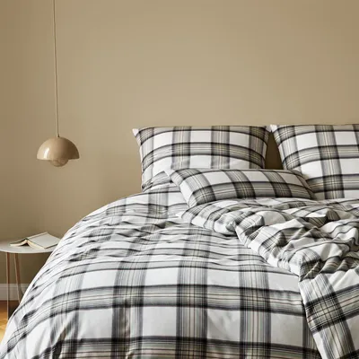 Produktbild von elegante Soft-Flanell-Bettwäsche-Garnitur Westminster Farbe Tannengrün Größe 155x220+80x80