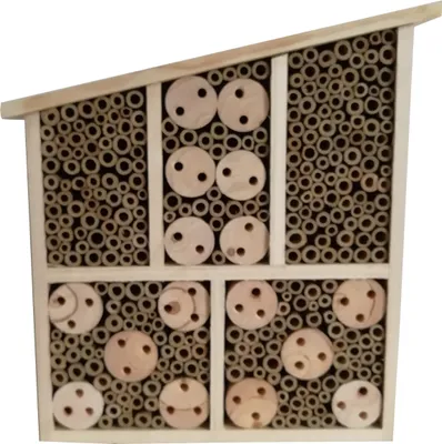 Produktbild von Dehner Natura Premium Insektenhotel Osmia, Insektenhaus / Nistkasten für Bienen/Schmetterlinge/Käfer, ca. 32 x 9 x 30 cm, Kiefern-, Tannenholz/Bambus/Sperrholz, natur