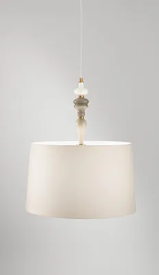Immagine prodotto di Sospensione in Metallo Ottone Spazzolato e Vetroceramica Multicolor con Paralume in Tessuto Avana - Design Moderno ed Elegante D.50 cm - Perenz