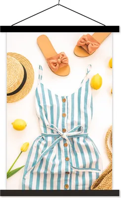 Produktbild von MuchoWow® Textilposter Flip-Flops - Overall - Hut 120x180 cm mit schwarzem Rahmen - Fotos