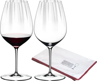 Produktbild von Riedel PERFORMANCE Cabernet Merlot Glas 2er Set + Poliertuch
