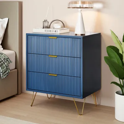Image de Commode avec 2 à 3 tiroirs et pieds dorés