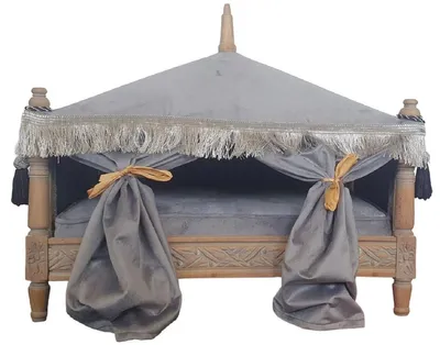Produktbild von Casa Padrino Barock Hundebett Grau / Braun - Handgefertigtes Antik Stil Hundebett - Prunkvolle Hunde Möbel im Barockstil - Antik Stil Tiermöbel - Barock Tiermöbel