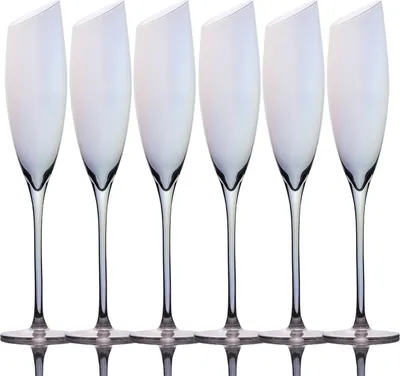Produktbild von Intirilife 6x Champagner Glas mit moderner Kante und Regenbogen Schimmer - 150 ml Füllmenge - Sekt Prosecco Glas Spülmaschinenfest Kristallglas stoßfest