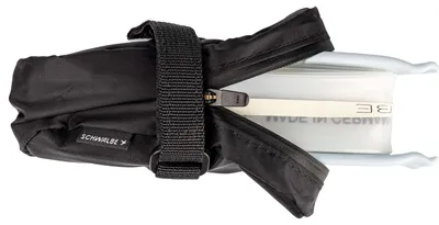 Produktbild von Satteltasche Schwalbe Aerothan Roadbike  inkl.SV16E (80mm)Schlauch+2 Reifenheber