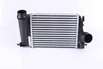 Produktbild von NISSENS 961118 Ladeluftkühler LLK für NISSAN Qashqai II (J11, J11) Turbo Intercooler