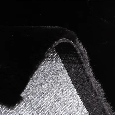 Produktbild von Fellteppich Kunstfell Teppich Imitat in Schwarz Dicht Flauschig Seidiger Glanz, Maße:80x150 cm