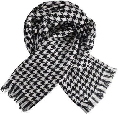 Productafbeelding van Unyqoos® Elegante dames sjaal met hazenpotmotief en franjes – zacht en warm, polyester, 185 x 45 cm, veelzijdig te dragen