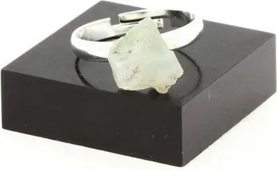 Produktbild von Ring aus rohem Mondstein, versilbert, 9,64 Karat