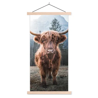 Produktbild von MuchoWow® Textilposter Schottischer Hochländer - Kuh - Tiere - Berg - Natur 40x80 cm mit holzfarbenen Rahmen - Wohnzimmer
