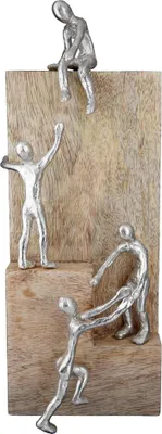Produktbild von Gilde Skulptur, rechteckig, "Helping Hand", Klettermotiv, Mangoholz, naturfarben, VE 1, L. 10 cm, B. 15 cm, H. 39 cm 50604 4063387506042