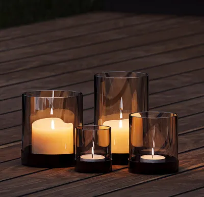 Produktbild von Kerzenhalter | 4er Set Tischdeko Windlichter | Teelichtgläser | Pulverbeschichtetes Metall & verdunkeltes Glas | Für Wohnung & Balkon | Schwarz