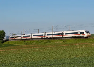 Zdjęcie produktu dla Zestaw wagonów do rozbudowy Märklin dla ICE 4