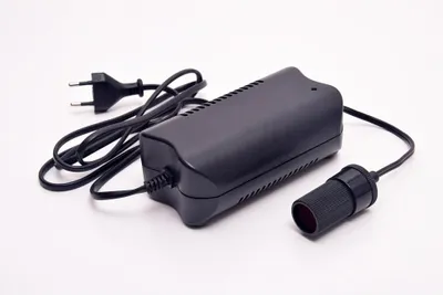 Produktbild von Netzgerät 220/240 Volt nach 12 Volt