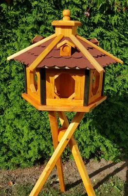 Obrázek produktu pro XL ptačí budka se stojanem červená typ 11 ze dřeva 57x38 cm NOVINKA