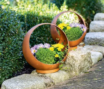 Produktbild von 2x Pflanzer "Kugel" aus Metall in Rost Optik, Pflanzschale, Blumentopf, Pflanzgefäß, Gartendeko für Draußen