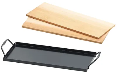 Produktbild von Rosenstein & Söhne Zedernholzbrett: 2 Zedernholz-Grillbretter für Holzkohle- & Gasgrills, mit Metallrahmen (Grill-Zubehör, Grillbretter Zeder, BBQ)