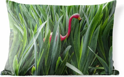 Produktbild von MuchoWow® Outdoor Kissen - Flamingo zwischen Blättern - 60x40 cm - Wetterfest - Lounge Kissen - Zierkissen - Kissen für Innenräume