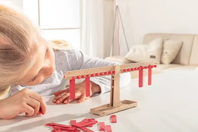 Produktbild von Zahlen- und Rechenwaage aus RE-Wood®