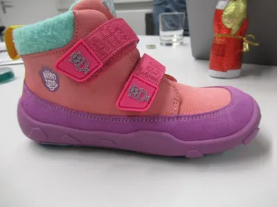 Produktbild von Affenzahn Friendy Eule Klettschuh Pink