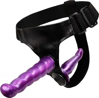 Produktbild von Sensual D24 Höschen mit zwei Dildos, violett