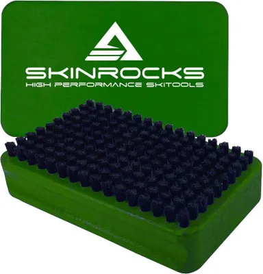 Obrázok produktu pre SkinRocks BaseBrush – kefa na lyžiarske sklzy zo syntetického nylonu a konského vlásia v bronzovej farbe – Materiál: konský vlások