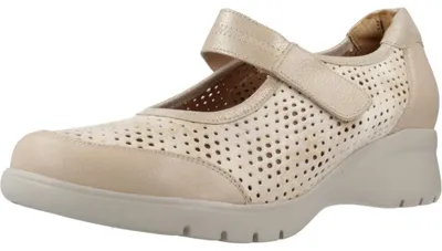 Produktbild von Piesanto Schuh in Beige mit der Serie 250657P
