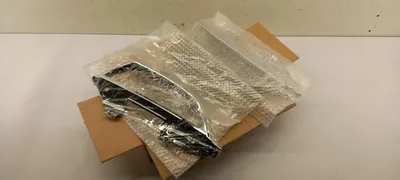 Obrázok produktu pre Originálny nárazník Mitsubishi, vzduchový mriežka, kód: MZ313697