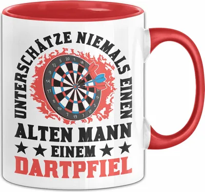 Produktbild von Unterschätze Niemals Einen Alten Mann Mit Einem Dartpfeil Tasse Geschenk (Rot)