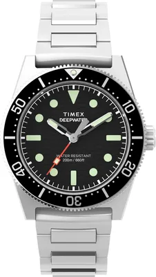 A close-up studio shot of a men's dive watch.