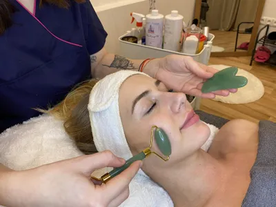 Obrázek produktu pro Dr.Nek Gua Sha masážní kámen a váleček Jadeit