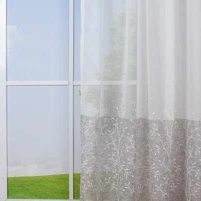 Produktbild von Fertigschal mit Schlaufenband Blumenranken Streifenabschluss weiß grau beige 140x245cm