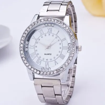 Produktbild von Glamour Uhr in Silber – Eleganz und Stil für jede Gelegenheit KP11564