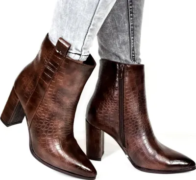 Zdjęcie produktu dla Brązowe botki damskie DEMORA
