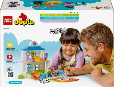 Zdjęcie produktu dla LEGO DUPLO Town Pierwszy Raz Wizyta u Lekarza, Edukacyjna Zabawka dla Dziecka do Odgrywania Ról, Rozwijająca Motorykę Małą, z 4 Figurkami, Kreatywny Prezent dla 2-latka, Dziewczynki i Chłopca, 10447